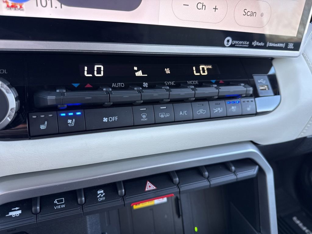 Used 2023 Toyota Tundra Capstone image 24