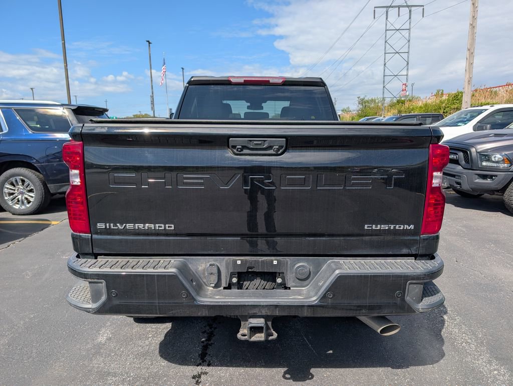 Used 2025 Chevrolet Silverado 2500 Custom w/ Custom Value Package AWD/4WD image 8
