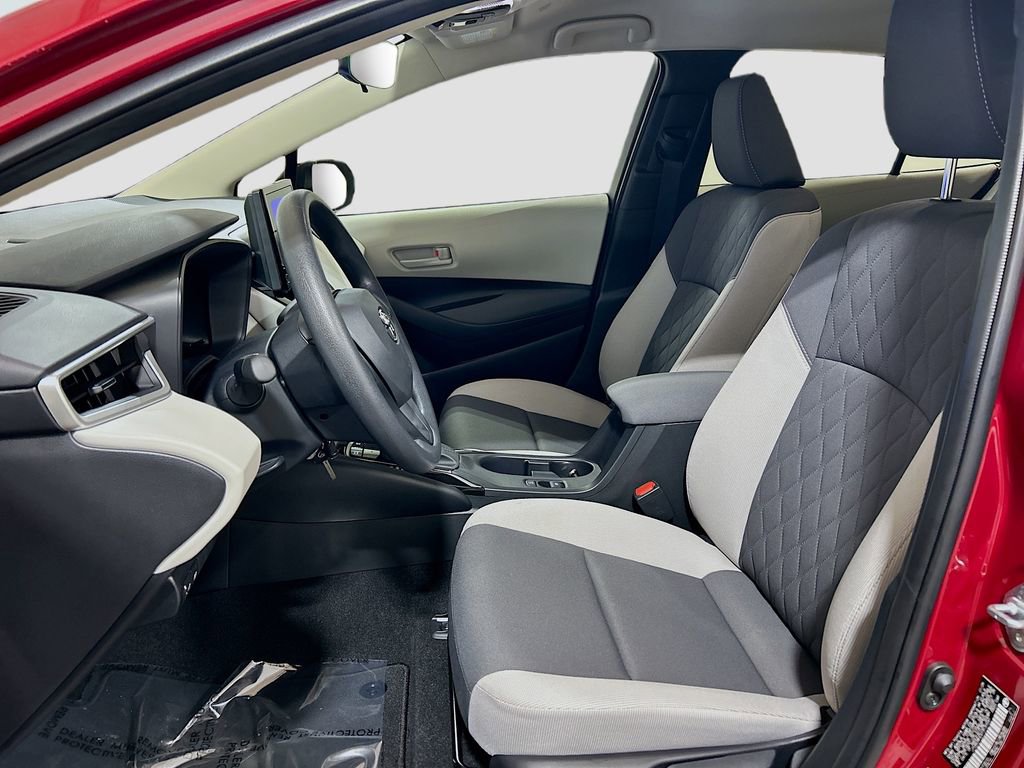 Used 2026 Toyota Corolla LE FWD image 17
