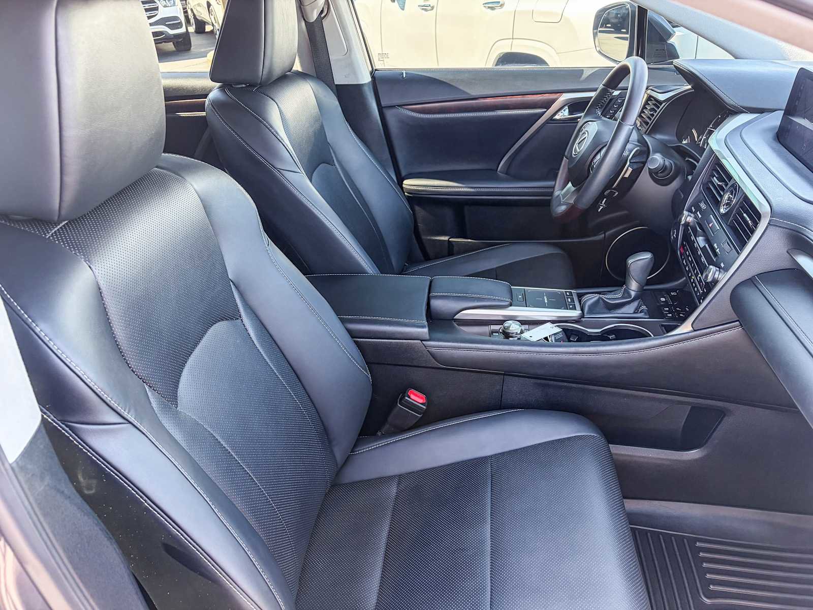 Certified 2022 Lexus RX 350 FWD w/ Premium Package image 16