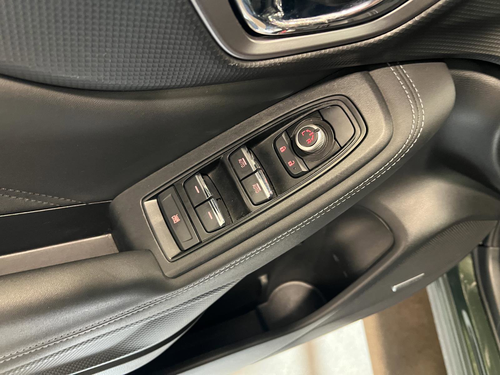 Used 2023 Subaru Forester Touring image 27