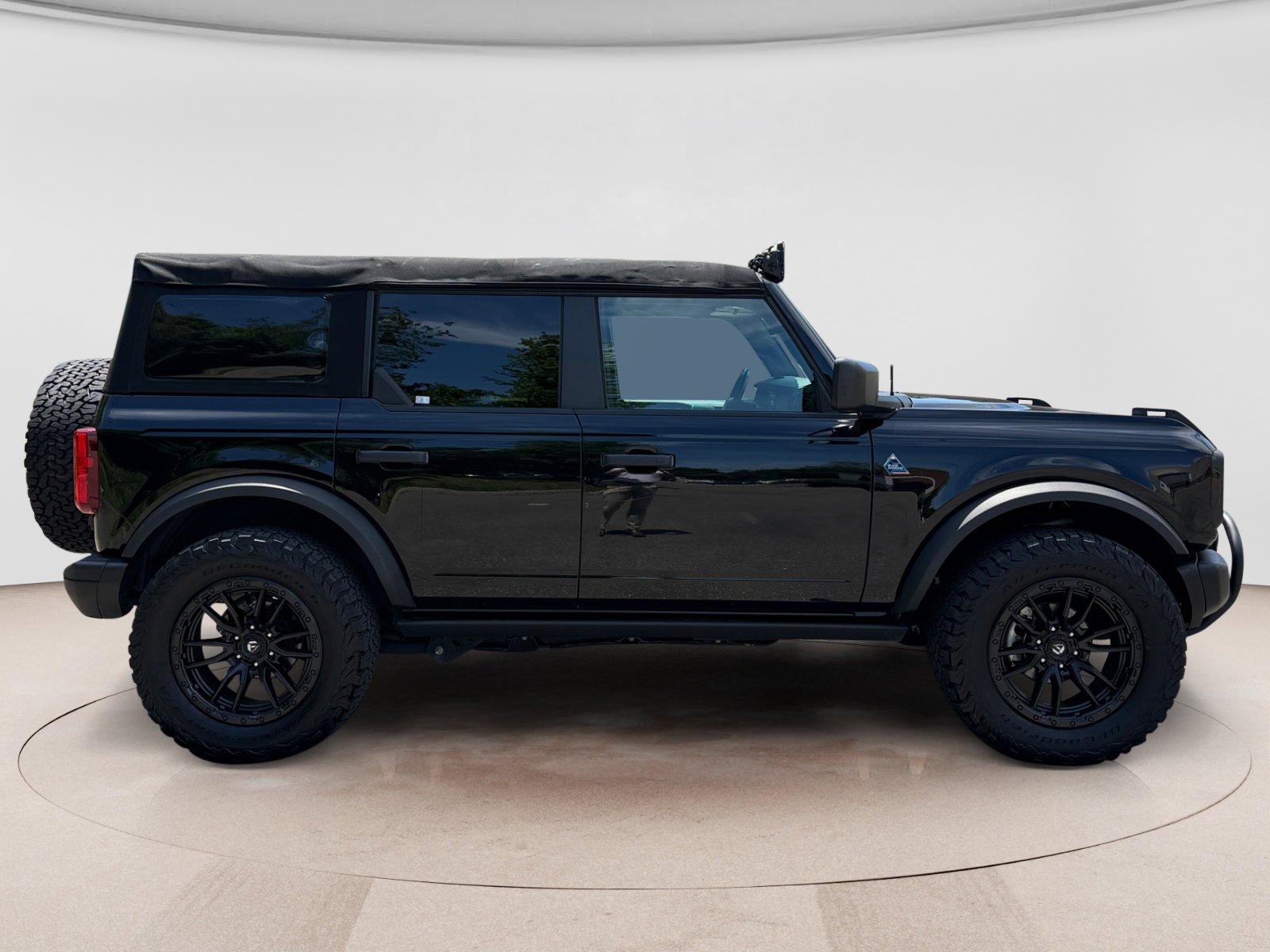 Used 2022 Ford Bronco Black Diamond AWD/4WD image 6