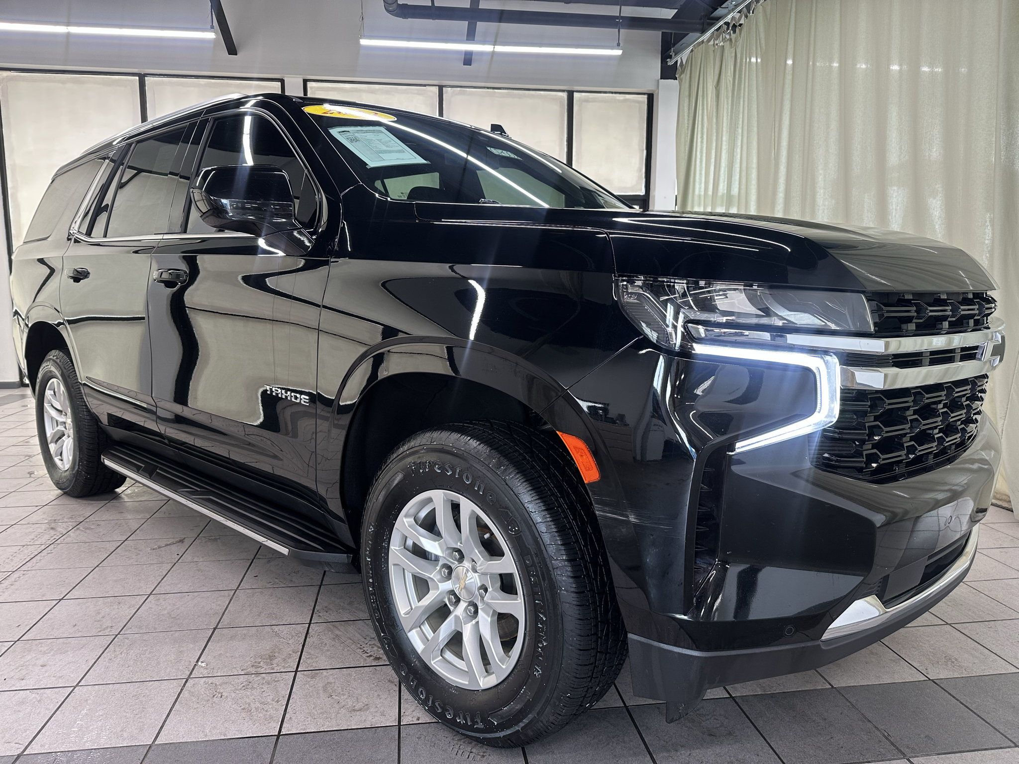 Used 2023 Chevrolet Tahoe LS AWD/4WD image 2