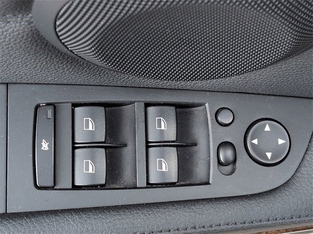 Used 2010 BMW 328i xDrive Sedan image 15