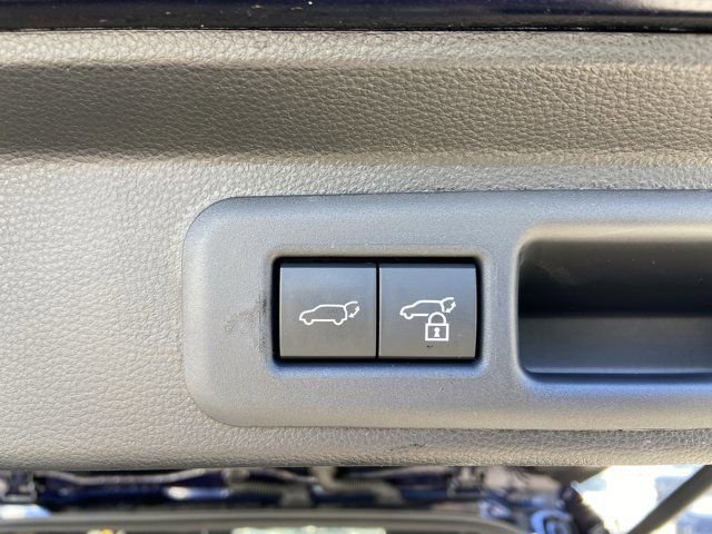 Used 2023 Toyota Sequoia Capstone AWD/4WD image 33