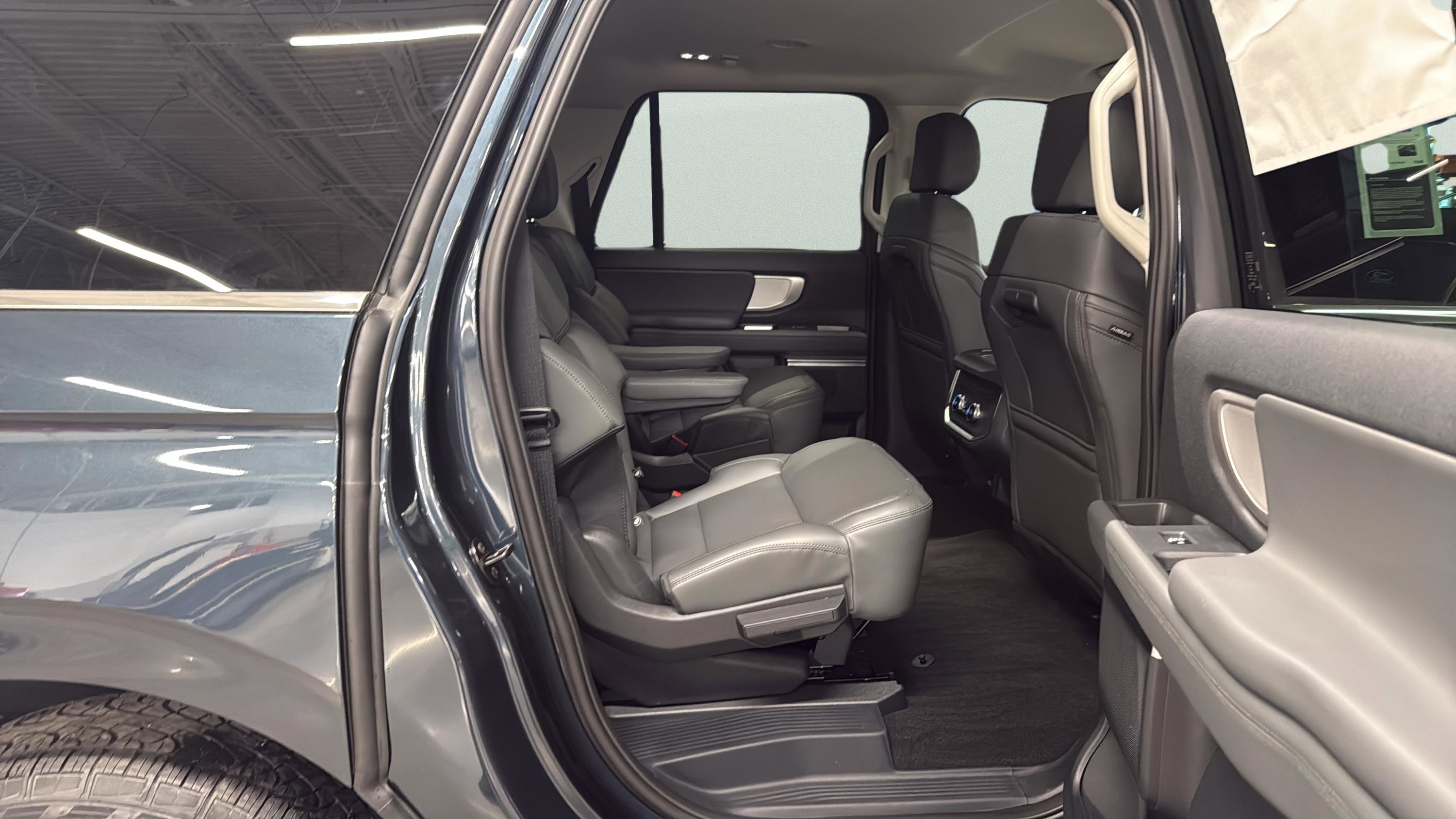 New 2026 Ford Expedition Max Active AWD/4WD image 16