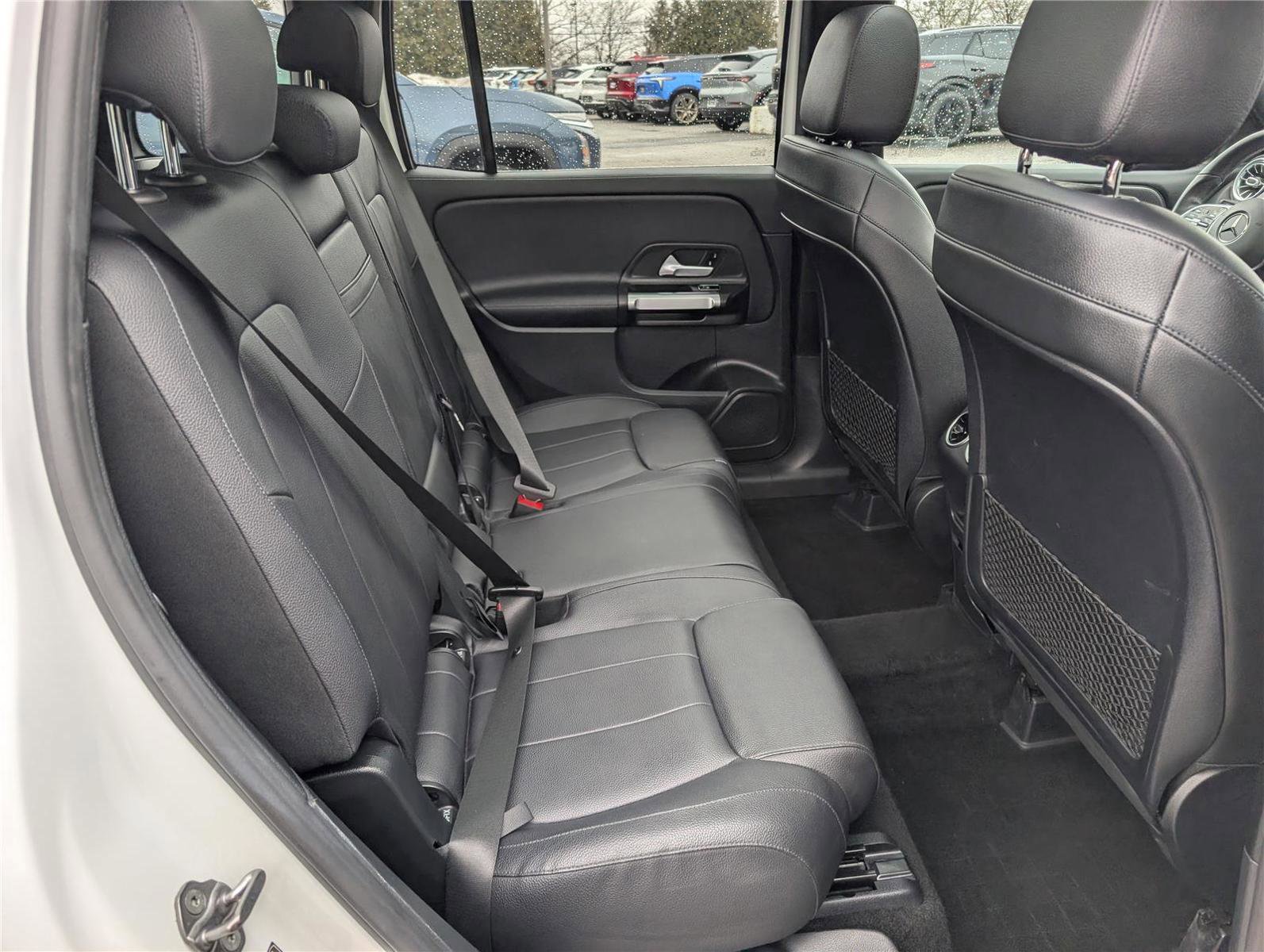 Used 2021 Mercedes-Benz GLB 250 4MATIC image 12