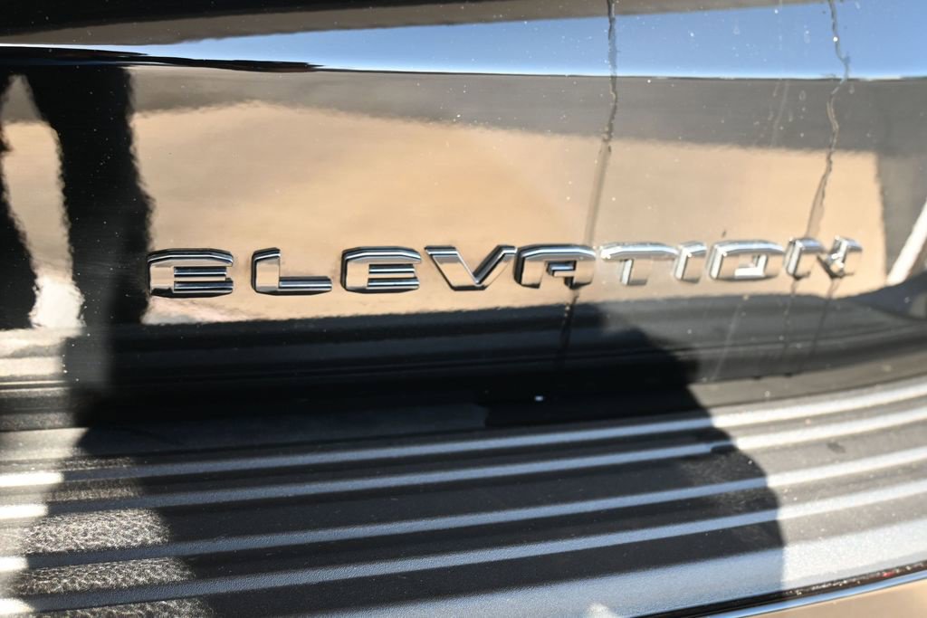 Used 2025 GMC Yukon XL Elevation AWD/4WD image 24