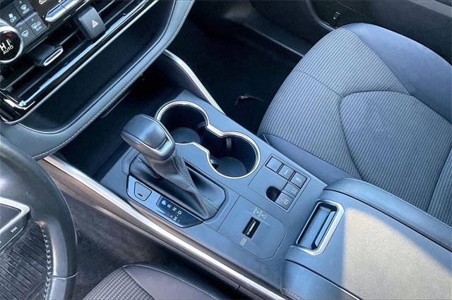 Used 2023 Toyota Highlander LE image 13