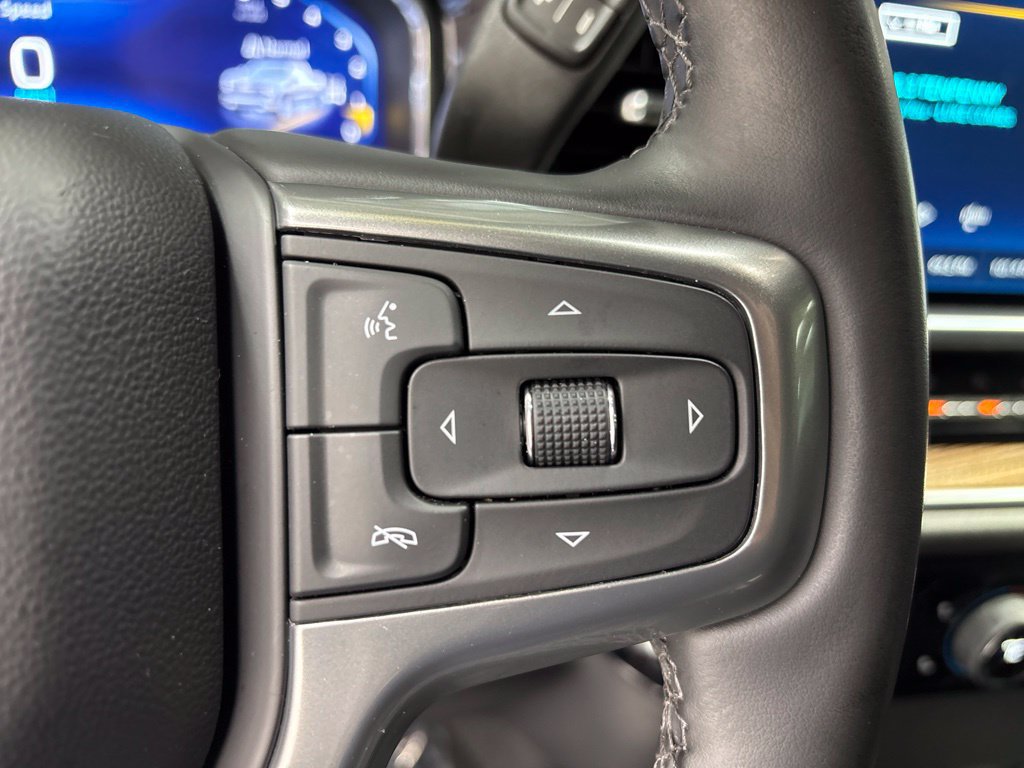 Used 2025 Chevrolet Silverado 1500 LT AWD/4WD image 14