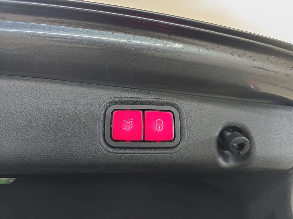 Used 2017 Mercedes-Benz E 43 AMG 4MATIC Sedan image 31