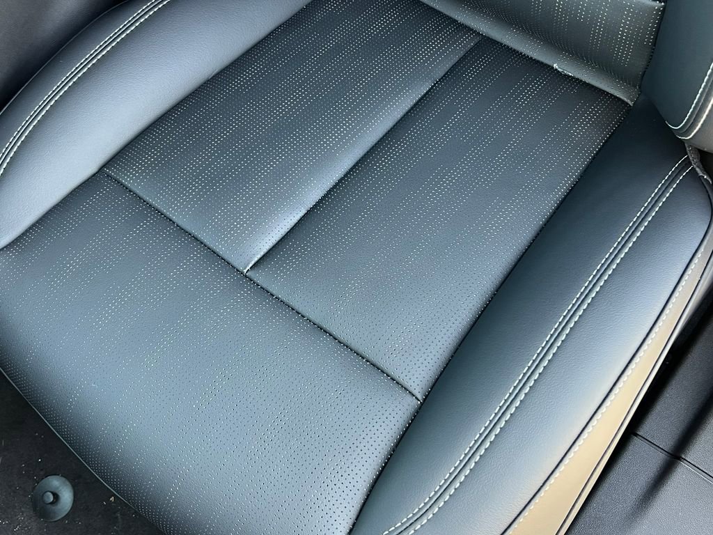 New 2026 Cadillac Lyriq V AWD/4WD image 10