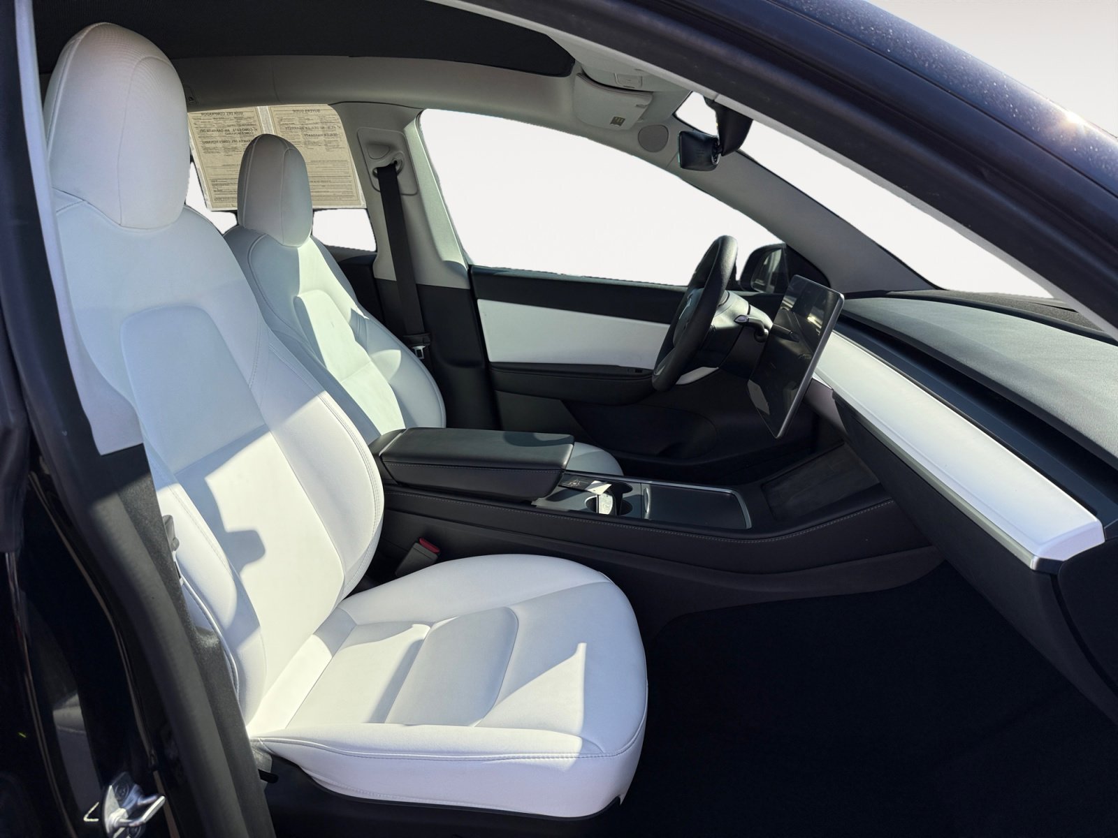Used 2022 Tesla Model Y Performance image 19