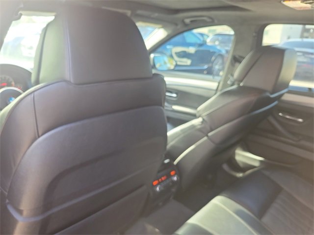 Used 2015 BMW M5 image 10