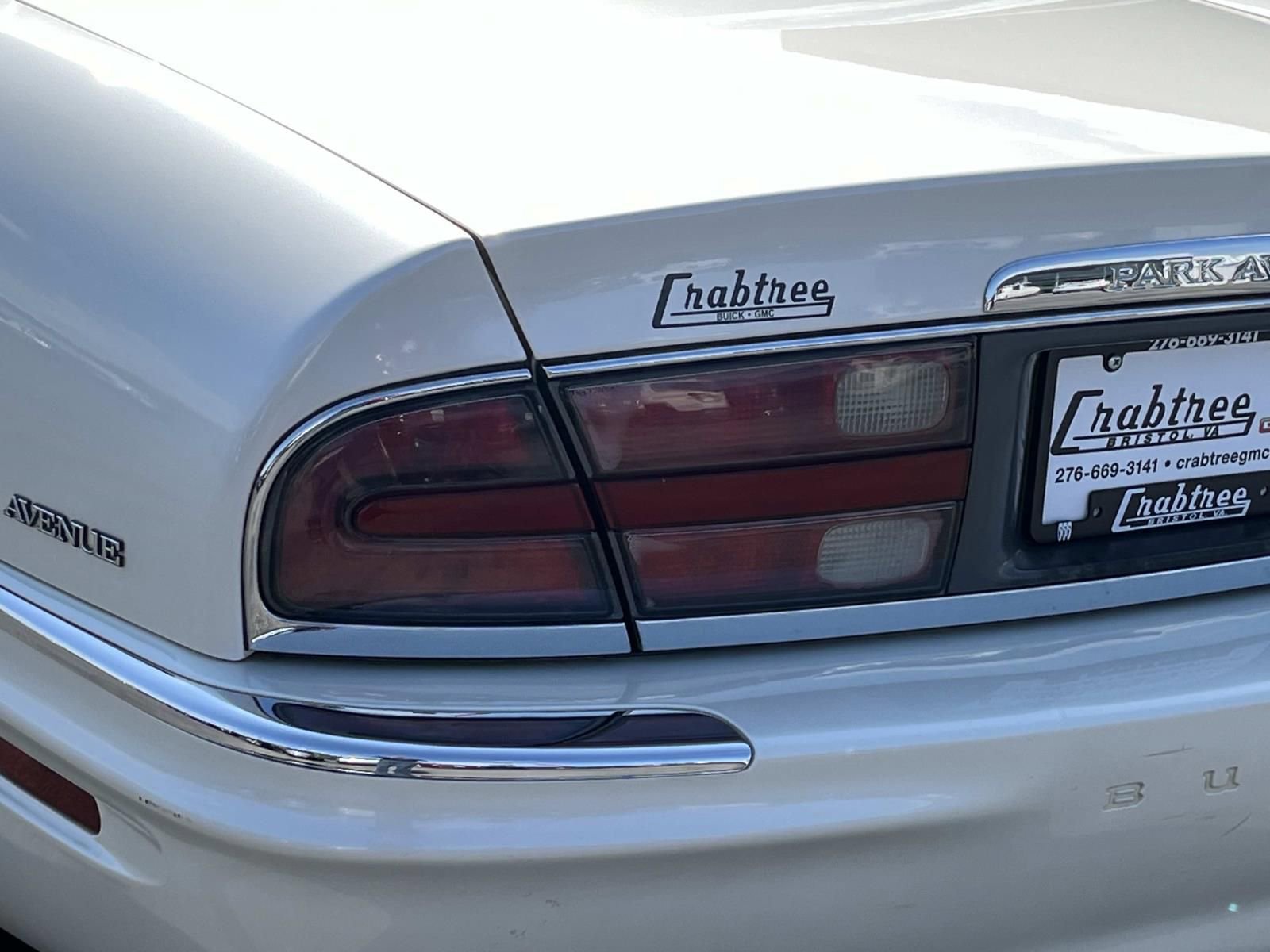 Used 2004 Buick Park Avenue FWD image 5