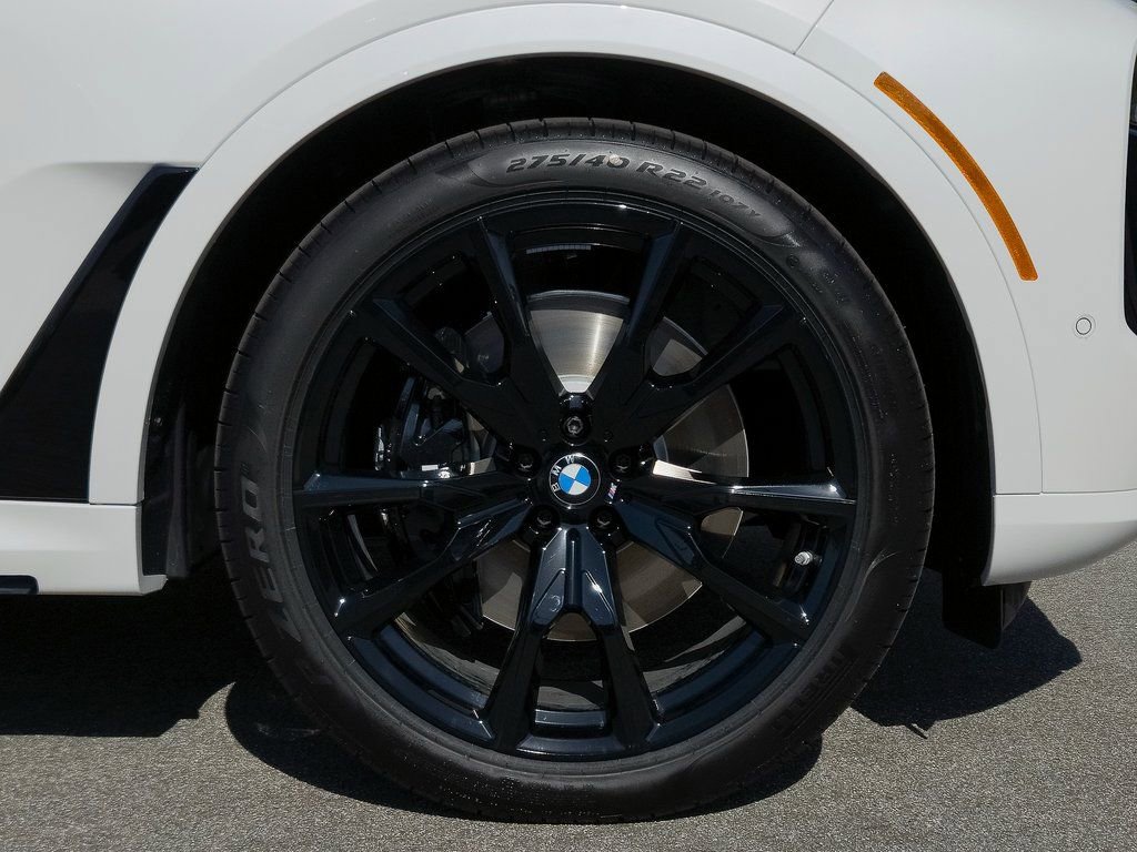 New 2026 BMW X7 xDrive40i w/ M Sport Package image 9