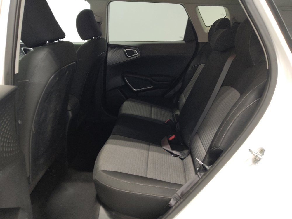 Used 2020 Kia Soul S image 18