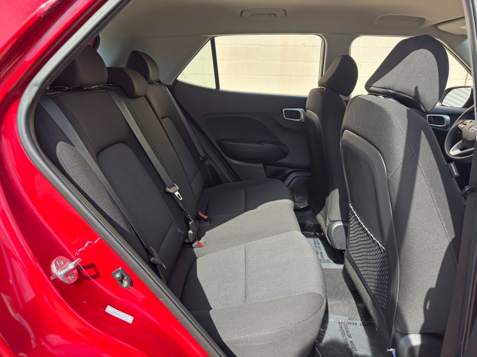 Used 2020 Hyundai Venue SE FWD image 31