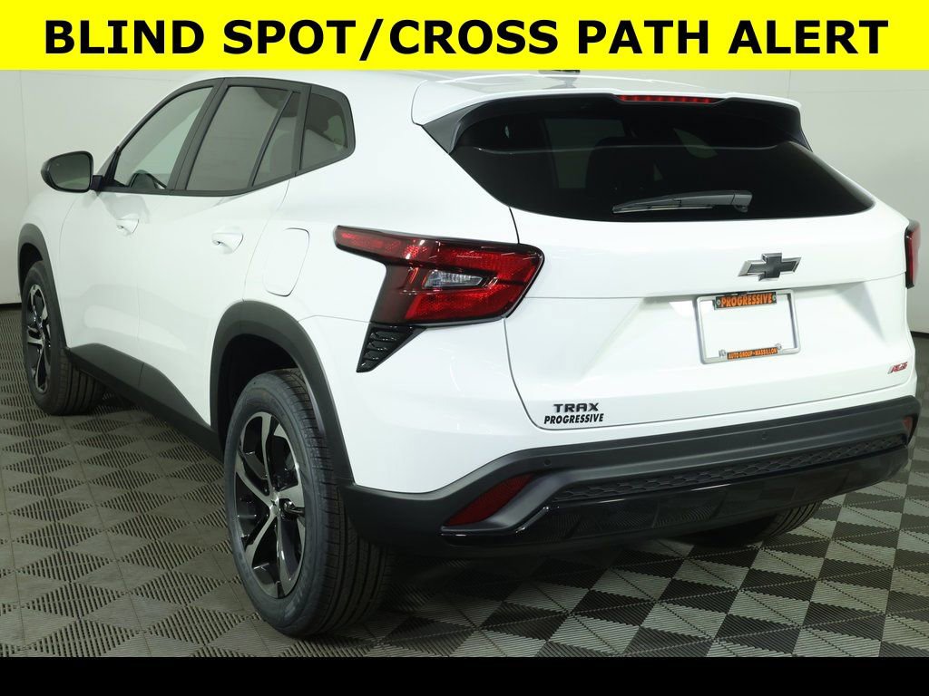 New 2026 Chevrolet Trax RS image 8