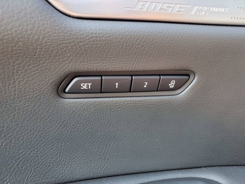 Certified 2024 Cadillac XT6 Premium Luxury AWD/4WD image 18