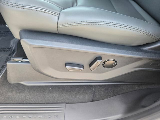 New 2026 Ford Expedition Active AWD/4WD image 15