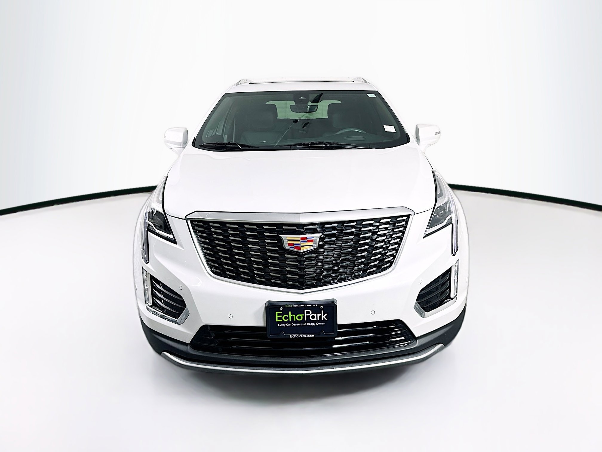 Used 2024 Cadillac XT5 Premium Luxury w/ Technology Package FWD image 2