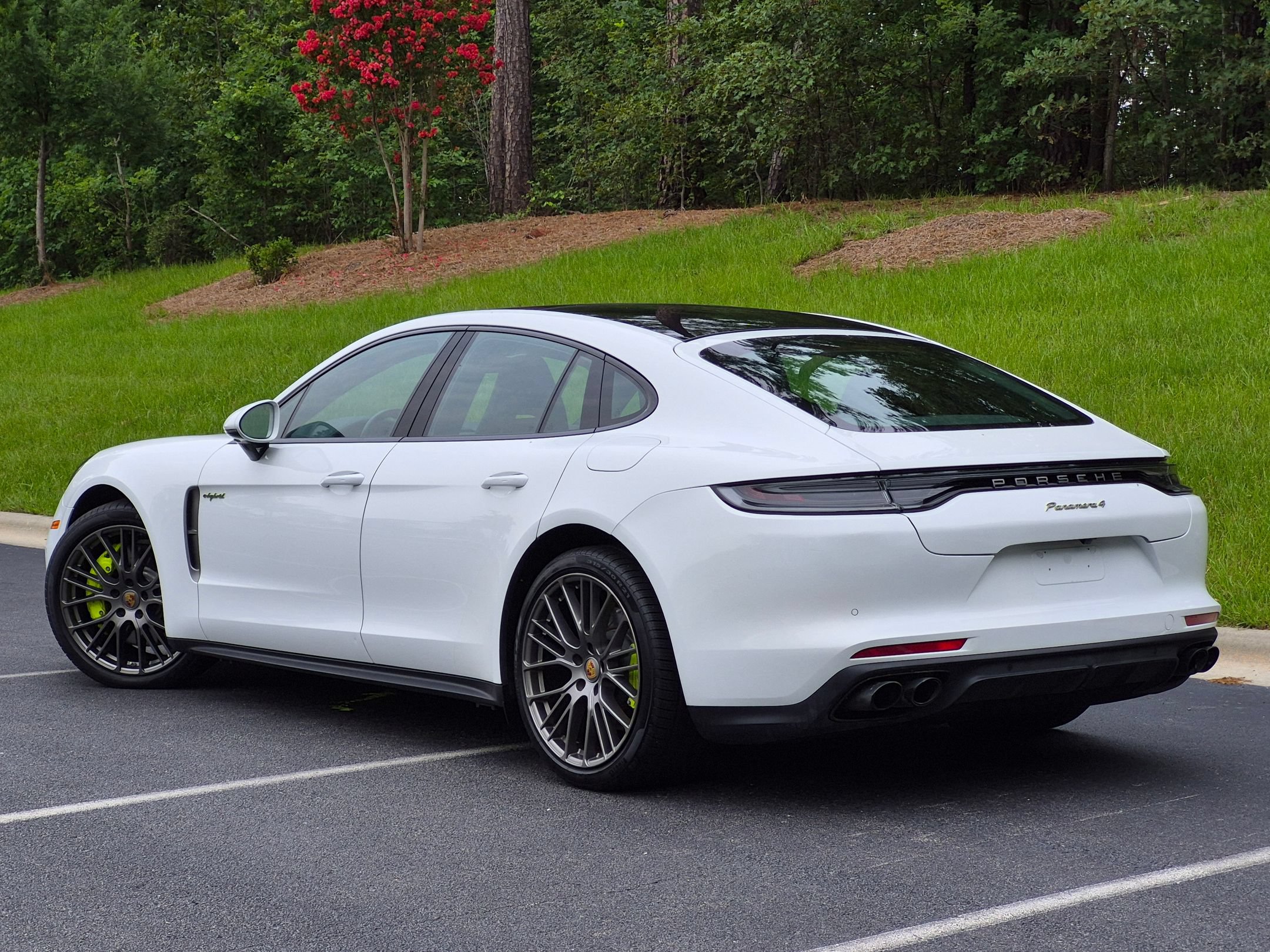 Certified 2023 Porsche Panamera 4 Platinum Edition w/ Assistance Package AWD/4WD image 3