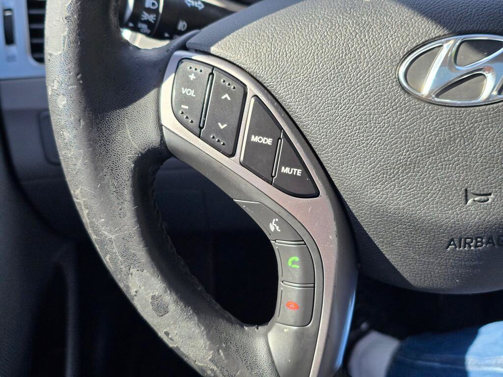 Used 2013 Hyundai Elantra Limited w/ Technology Pkg FWD image 29
