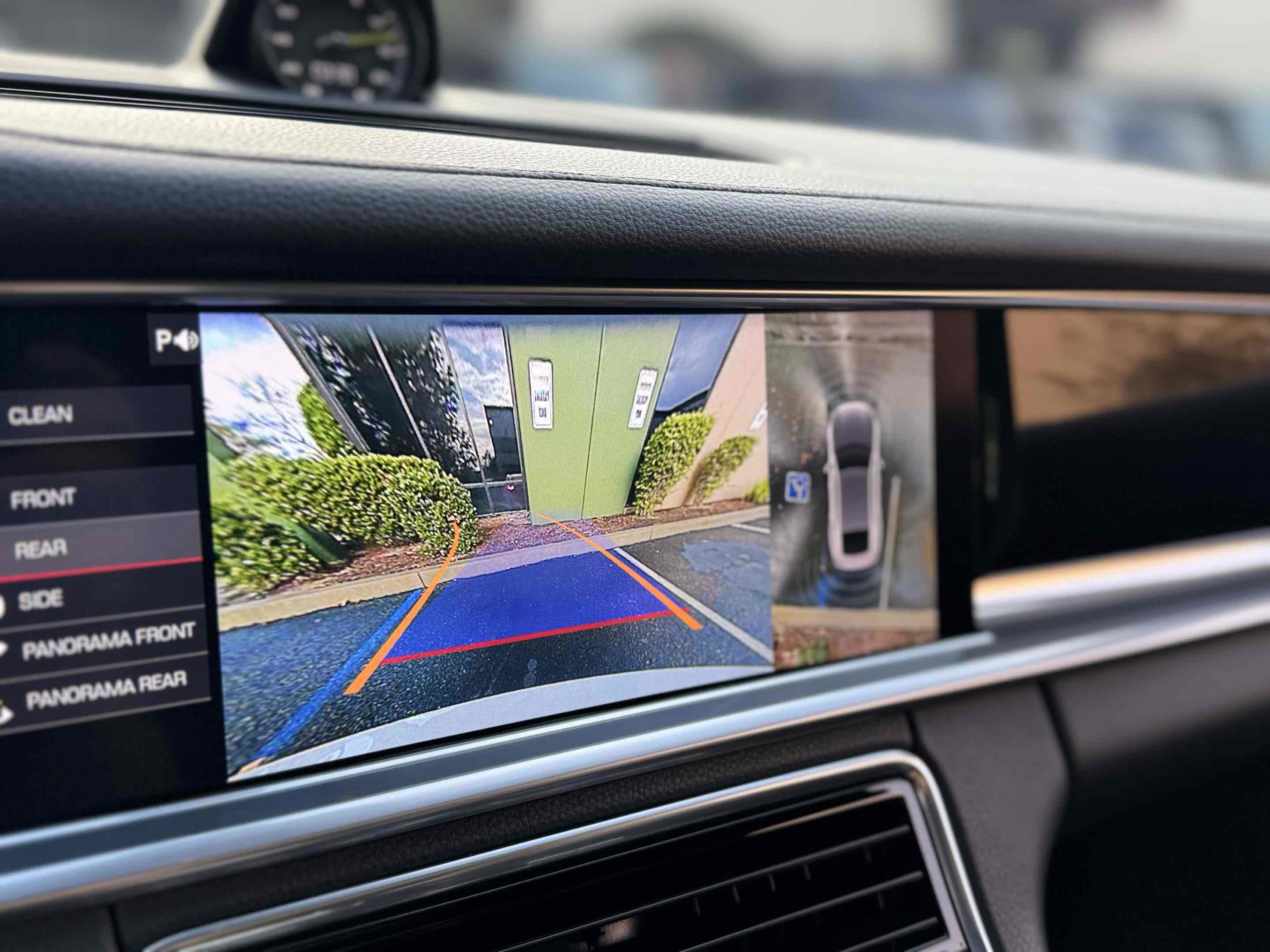 Used 2020 Porsche Panamera 4 image 7