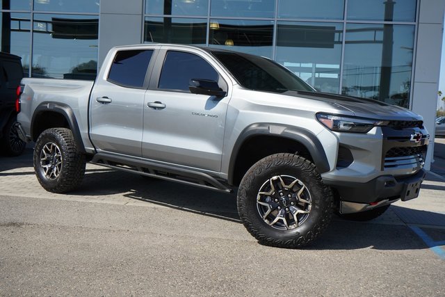 Used 2024 Chevrolet Colorado ZR2 w/ Technology Package