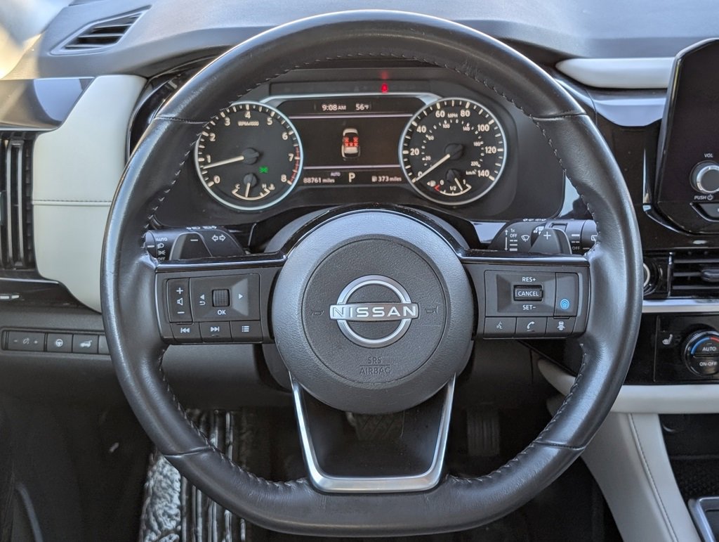 Used 2022 Nissan Pathfinder SV w/ SV Premium Package image 16