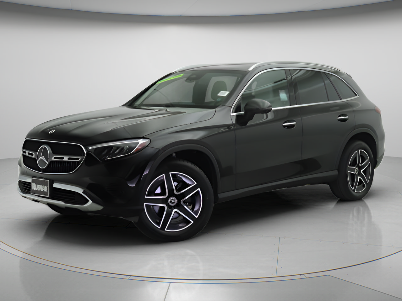 Used 2026 Mercedes-Benz GLC 300 image 3