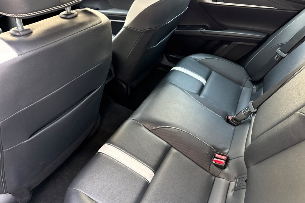 Used 2025 Toyota Camry SE FWD image 15