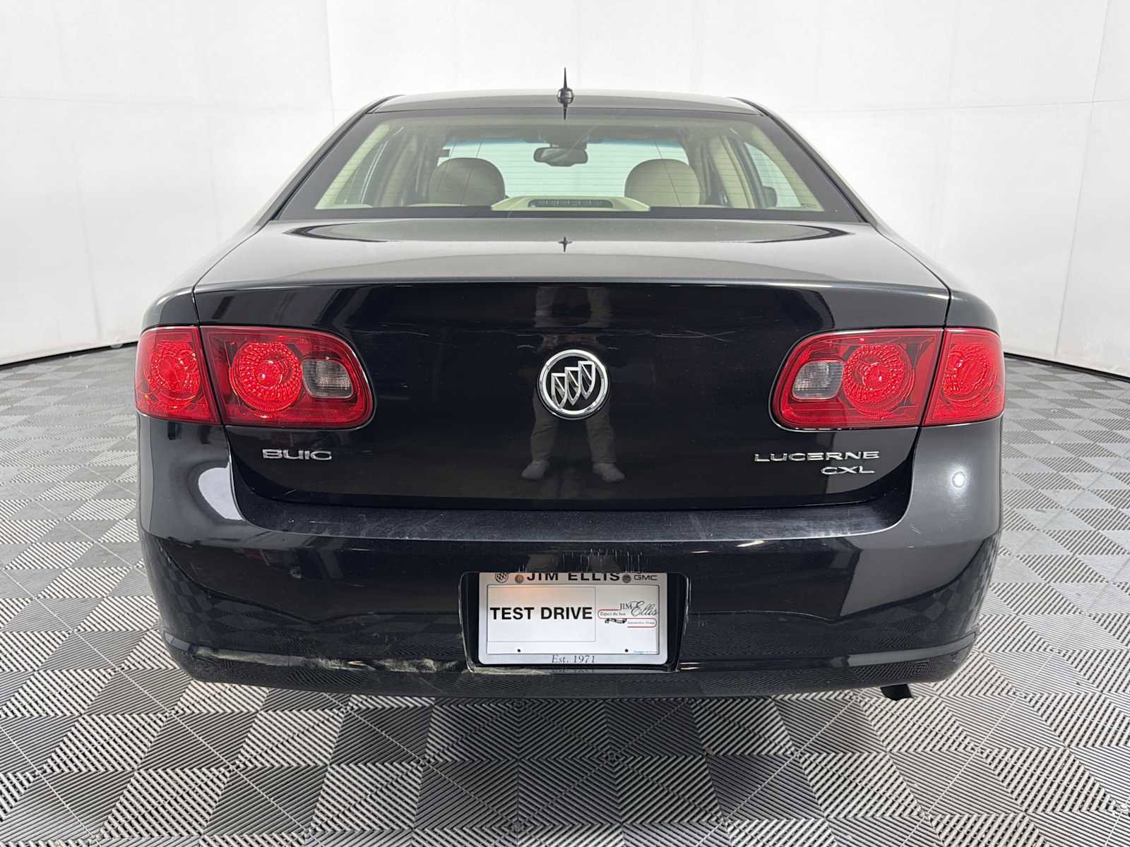 Used 2007 Buick Lucerne CXL w/ Luxury Package FWD image 6