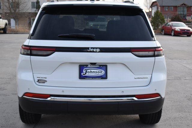 Used 2023 Jeep Grand Cherokee Laredo image 6