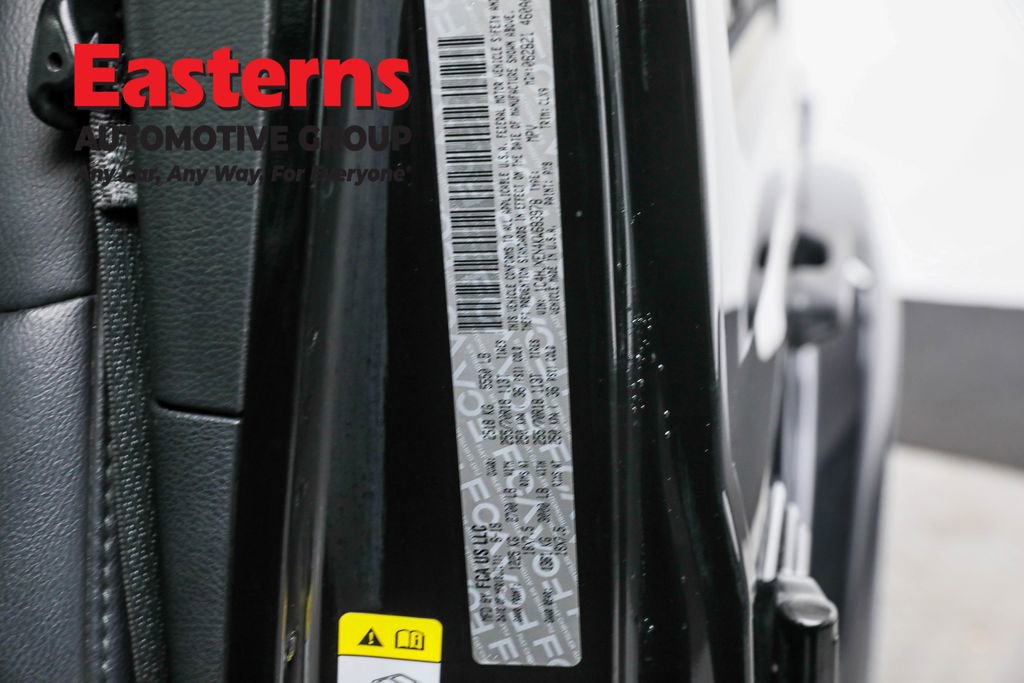 Used 2019 Jeep Wrangler Unlimited Sahara w/ Cold Weather Group image 34