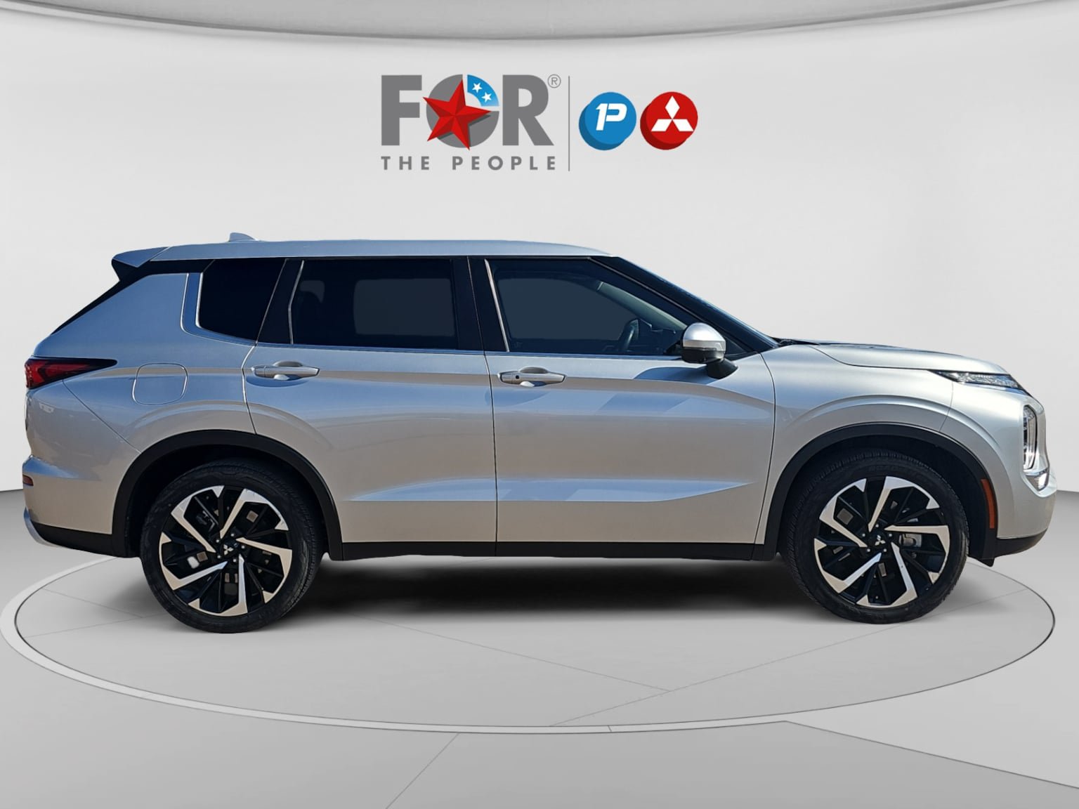 Used 2023 Mitsubishi Outlander SE FWD image 6