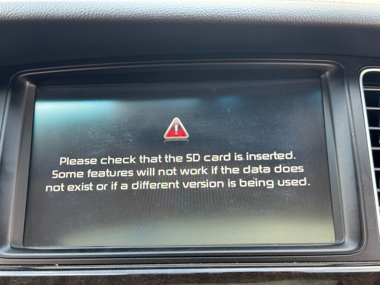 Used 2014 Kia Cadenza Premium w/ Luxury Package image 24