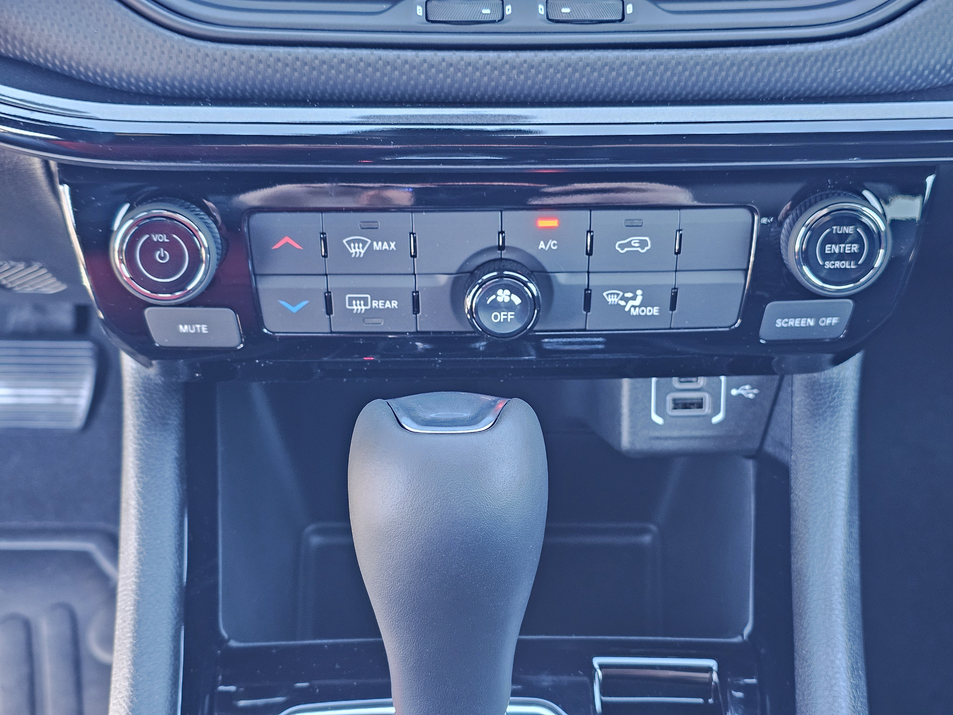 New 2026 Jeep Compass Latitude image 27