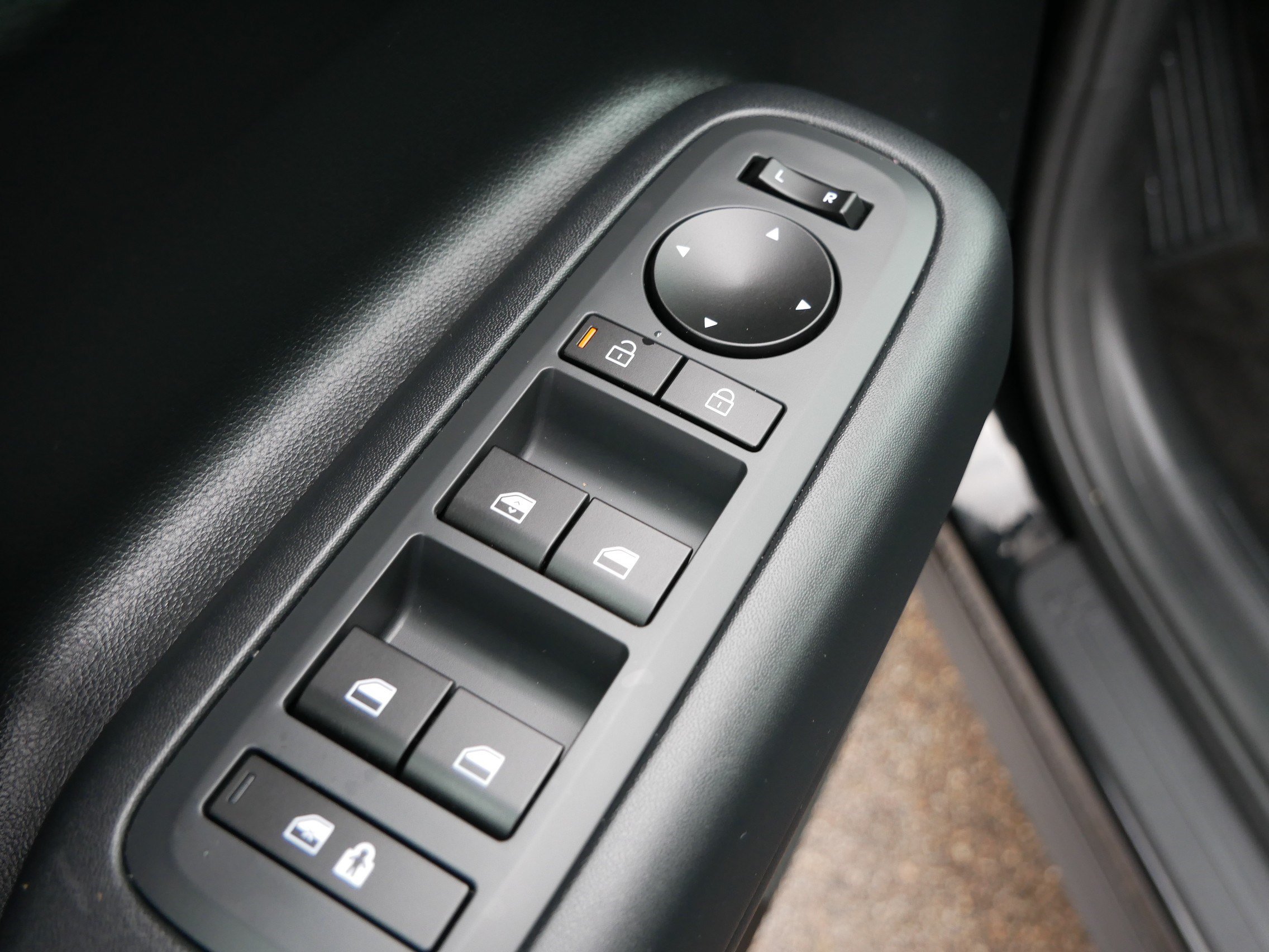 Certified 2026 Hyundai Santa Fe SE AWD/4WD image 18