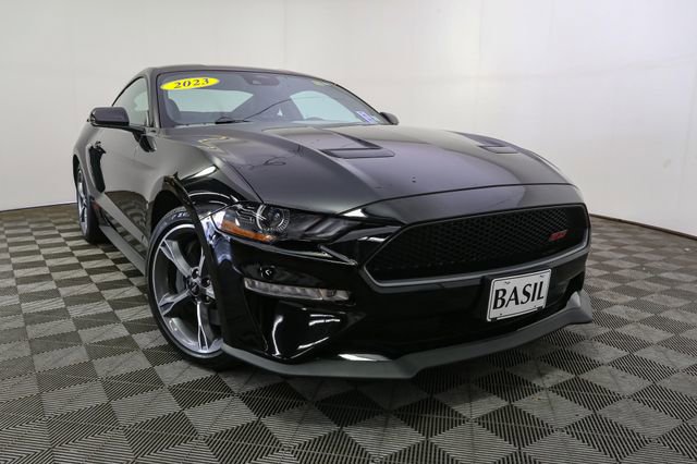 Used 2023 Ford Mustang GT Premium w/ Equipment Group 401A image 3