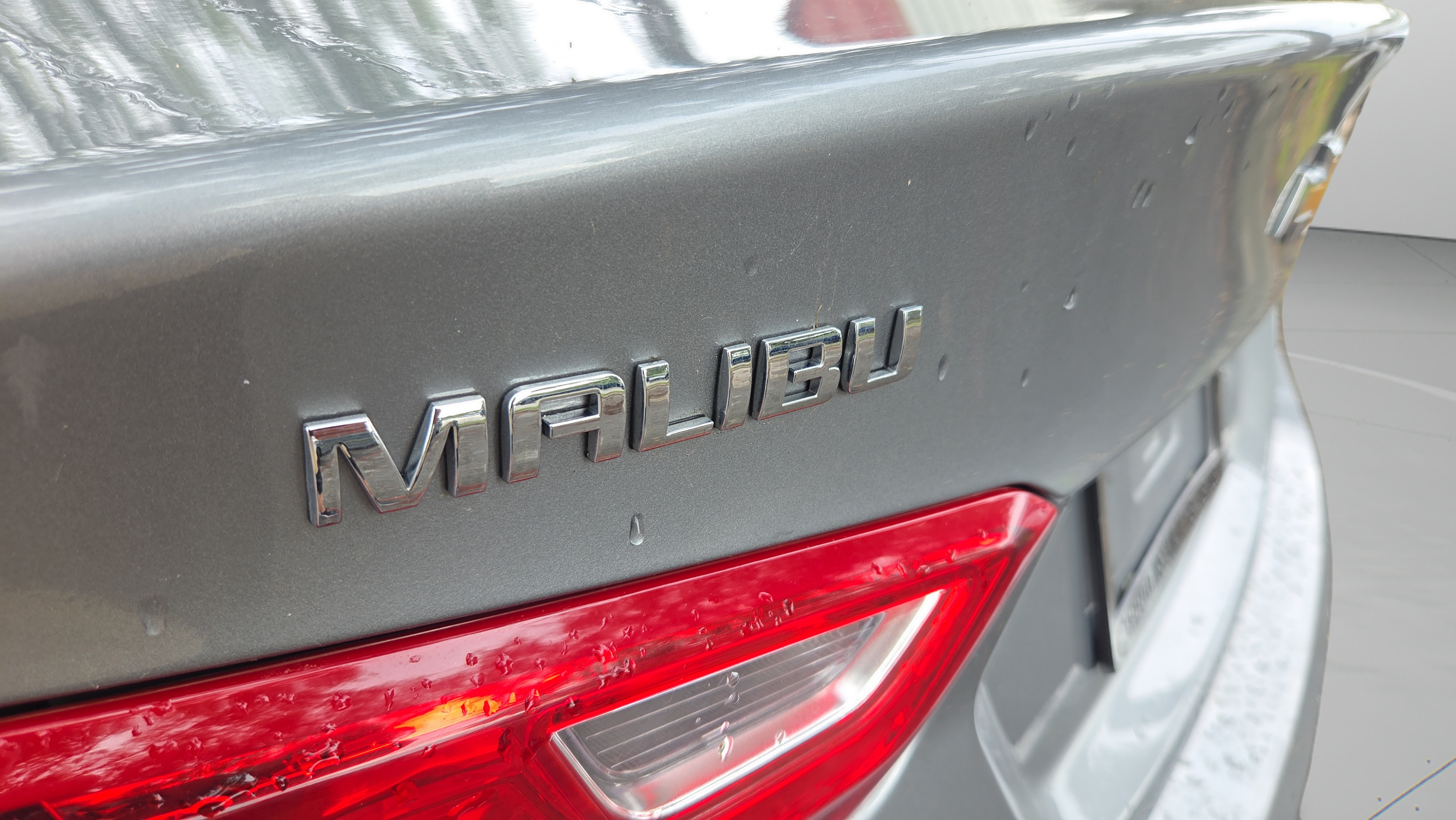Used 2024 Chevrolet Malibu LT FWD image 30