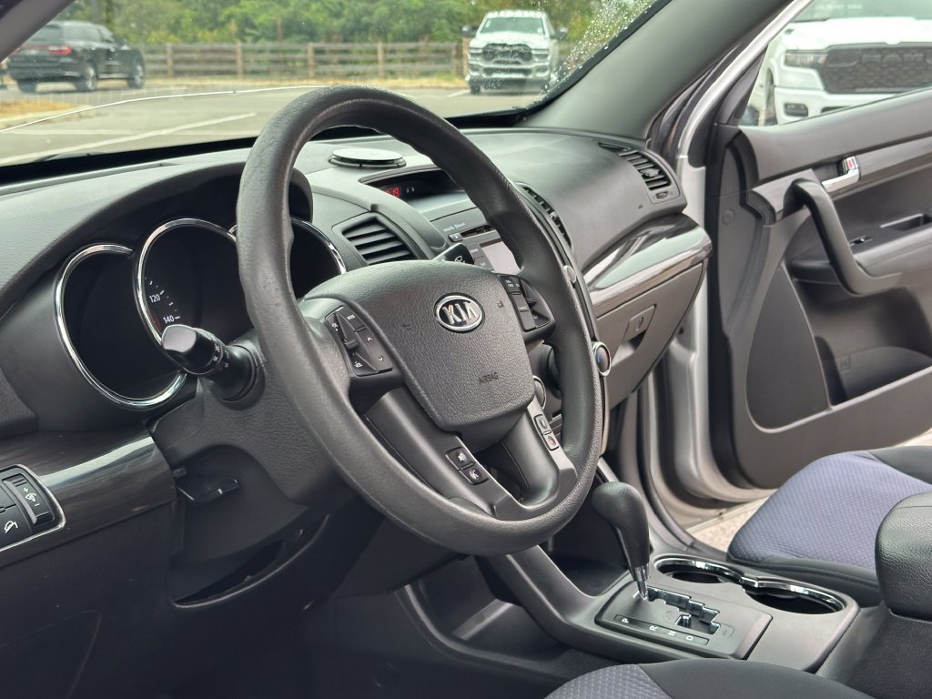 Used 2013 Kia Sorento LX AWD/4WD image 28