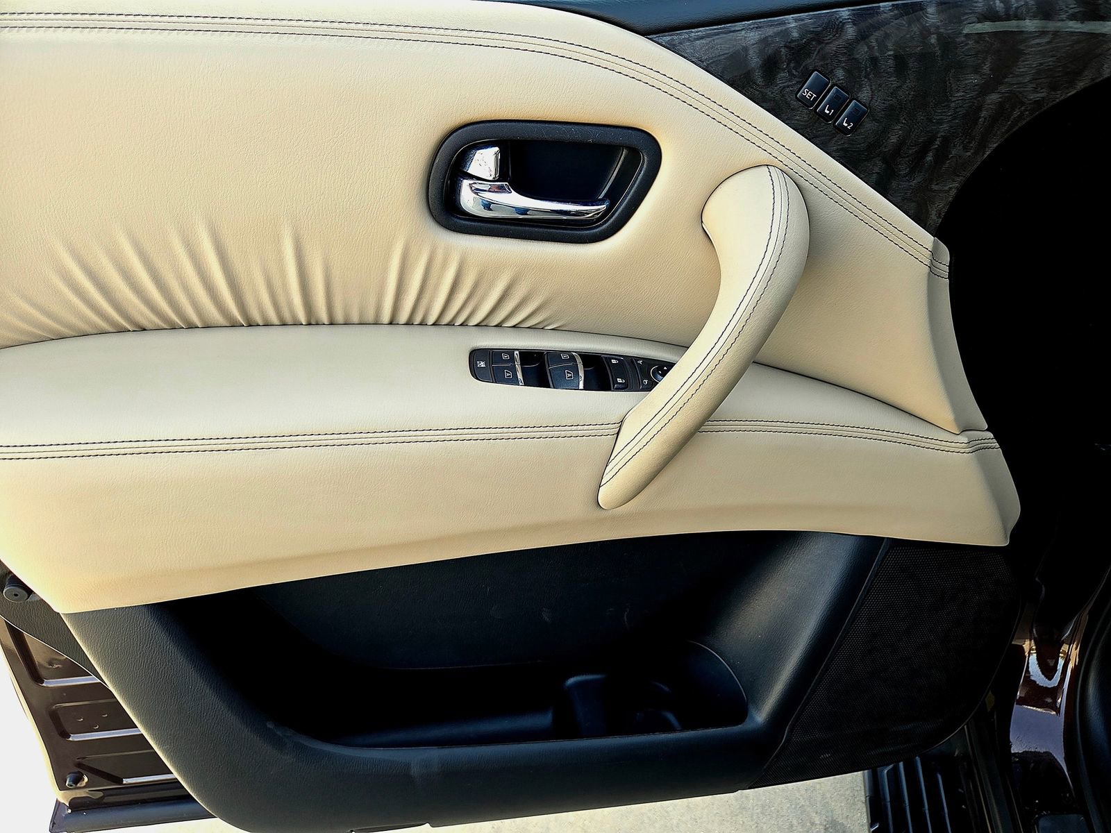 Used 2021 Nissan Armada Platinum w/ Captain's Chairs Package image 32