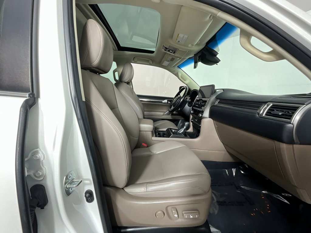 Used 2022 Lexus GX 460 Premium w/ Premium Package image 20