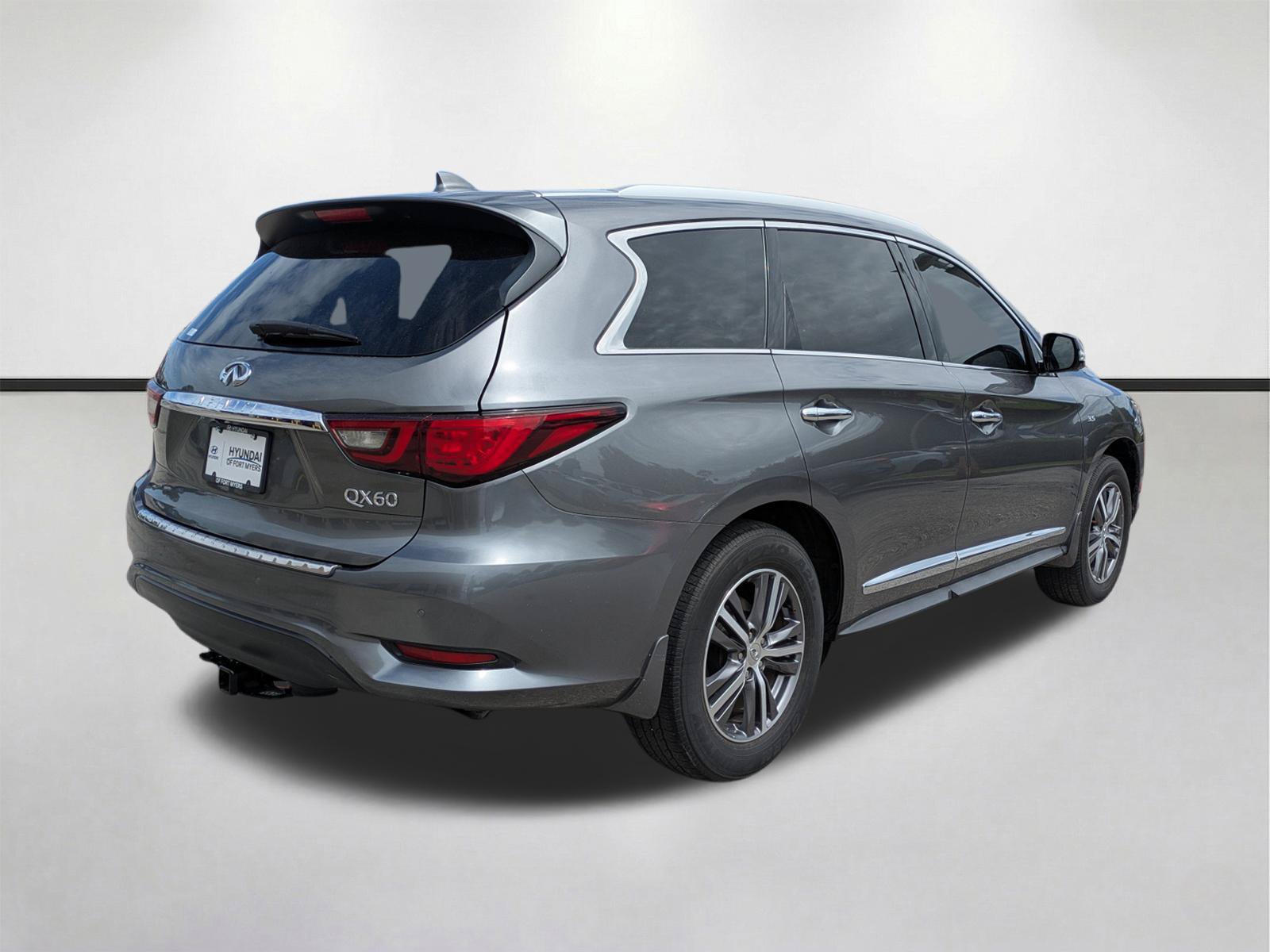 Used 2020 INFINITI QX60 Luxe w/ Essential Package FWD image 5