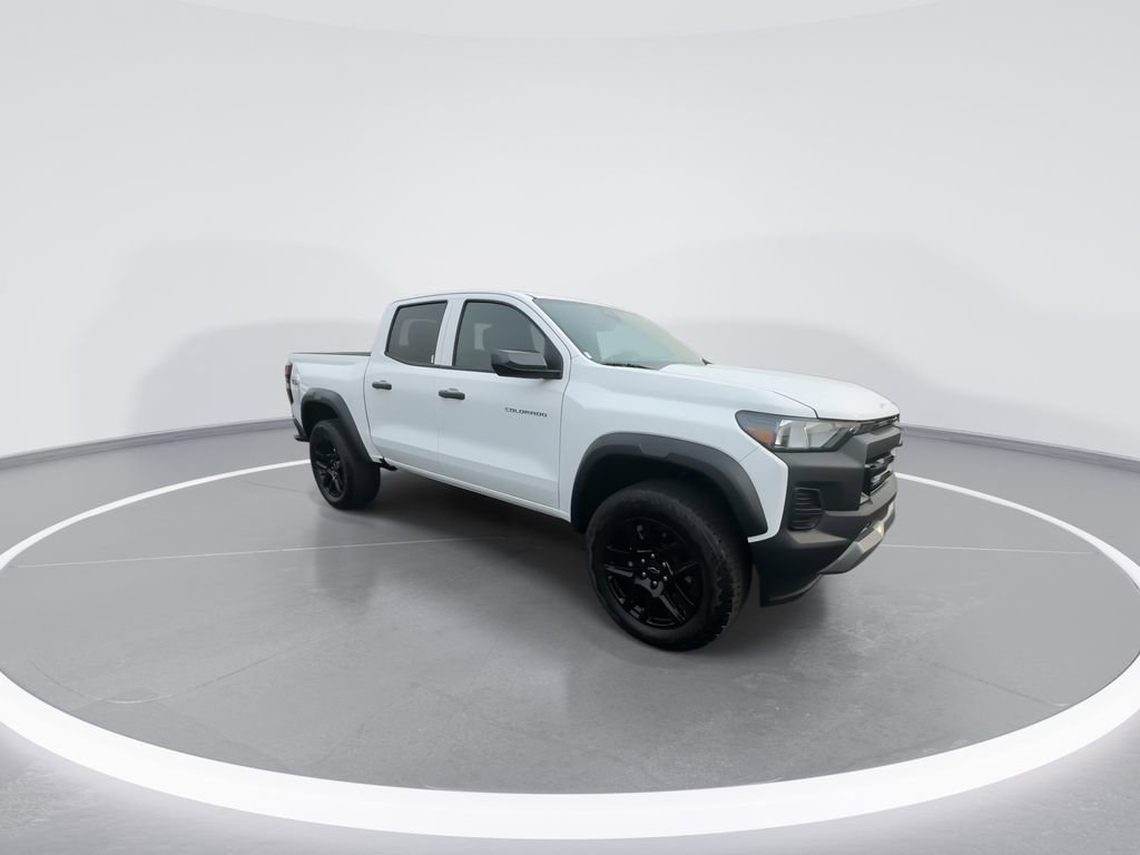 Used 2025 Chevrolet Colorado Trail Boss image 2