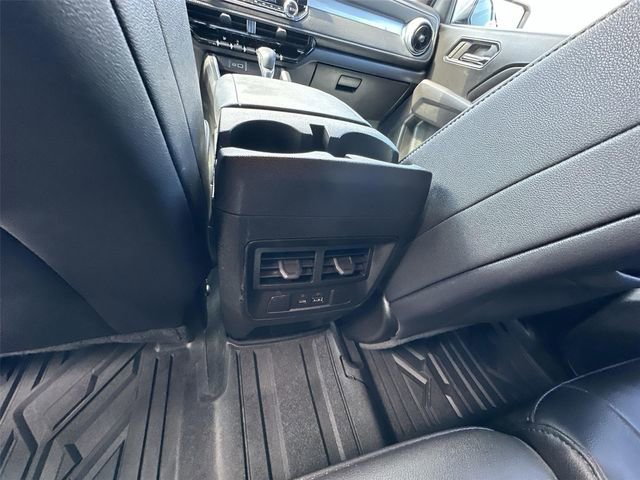 Used 2024 Chevrolet Colorado LT w/ LT Convenience Package III AWD/4WD image 20