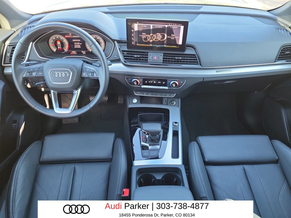 Used 2025 Audi Q5 2.0T Premium w/ Convenience Plus Package AWD/4WD image 9