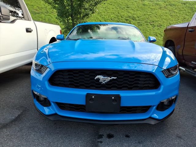Used 2017 Ford Mustang Coupe RWD image 11